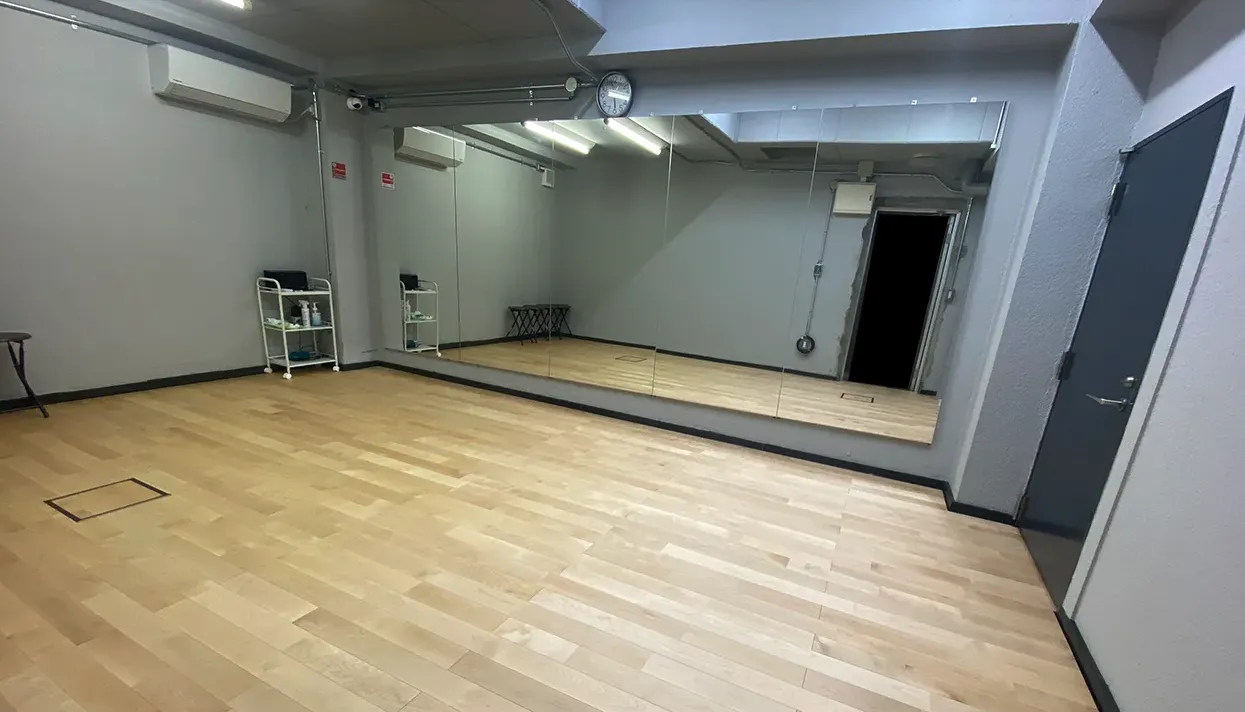 河原町Aスタジオの室内2｜レンタルスタジオDancers 河原町店｜京都河原町の格安レンタルスタジオ